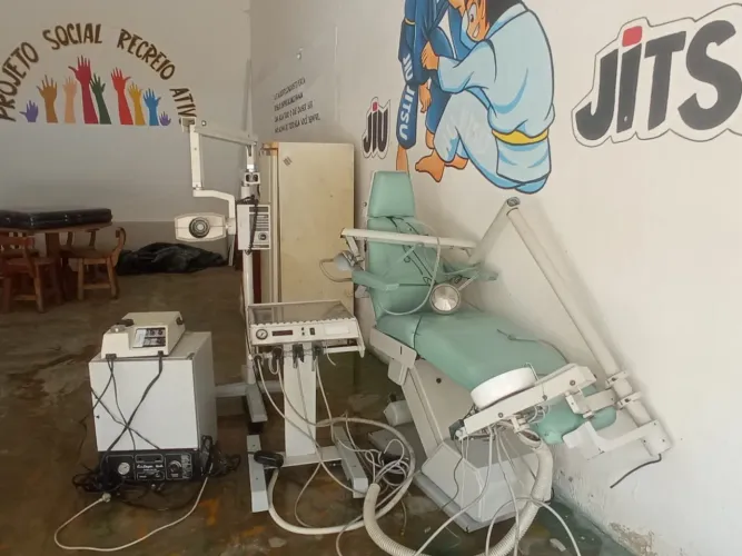 Equipamento de dentista completo