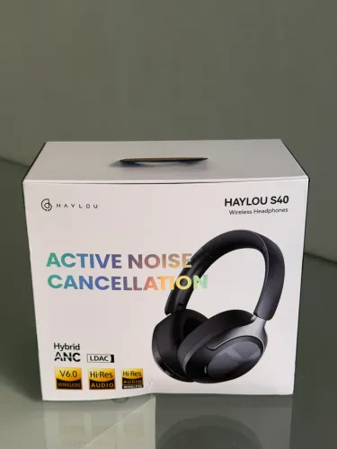 Fone Haylon S40 Wireless Headphones , novo , na caixa , nunca usado