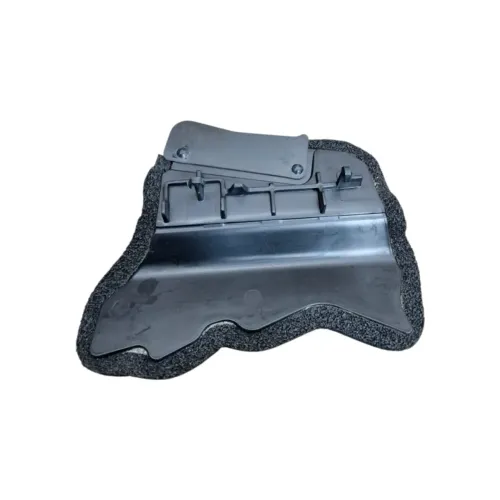Defletor Tampa Churrasqueira Esquerdo Toyota Yaris 19 A 2025 Preto
