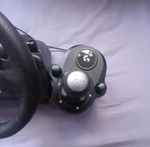 Volante G29 com cambio