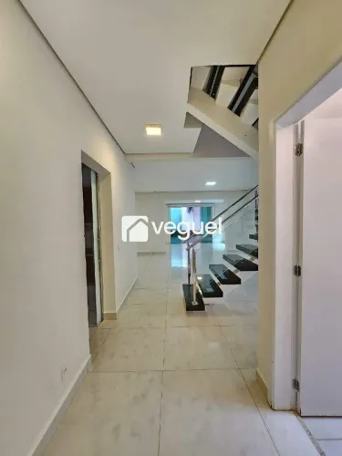 Casa em Condomínio com 344 m² , 4 quartos, 4 suítes para alugar no Bairro Quinta da Primav