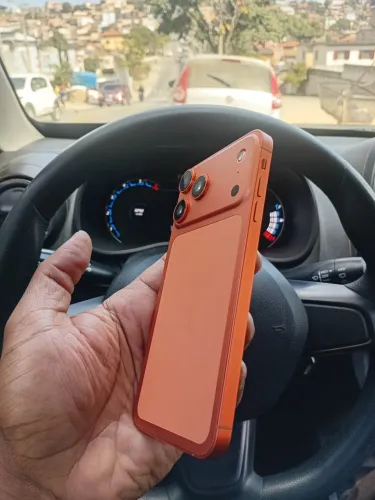 iPhone XS Max 256g na carcaça do 17 pro max