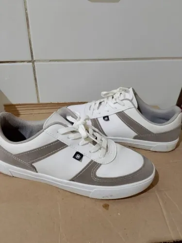 Tênis novo 36*