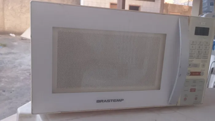 Microondas Brastemp grande