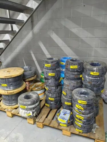 Lote de cabos elétricos novos - 58 rolos - 1kV 70mm/25mm/16mm/4mm/2x2,5mm/35mm