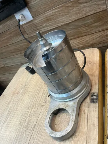 Espremedor de laranja 250,00