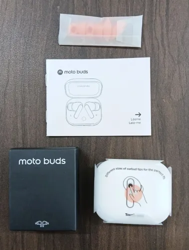 Fone bluetooth Motorola Moto Buds LACRADO