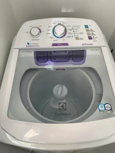 Máquina de Lavar Electrolux 8,5kg LAC09 - Ótimo Estado