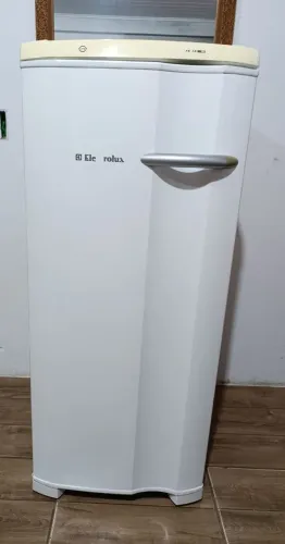 Freezer vertical Electrolux Electrolux 180lt em Perfeito Estado!