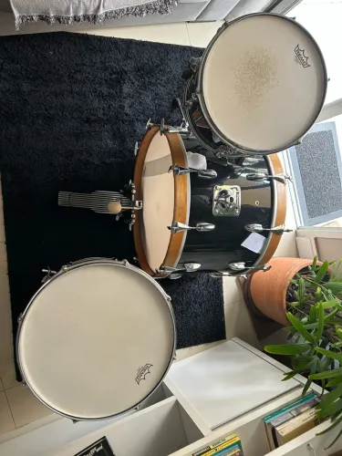 Bateria Slingerland Vintage Made in USA Anos 70/80 + pedal