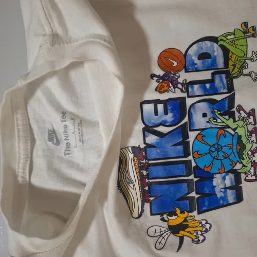 Camiseta Manga Longa Nike Tamanho M Infantil