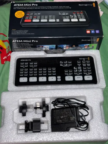 Blackmagic Atem Mini Pro Seminova!