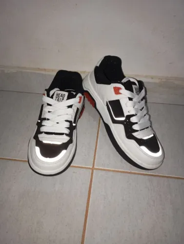 Tenis head trip