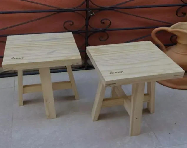 Duas banquetes Dupallets