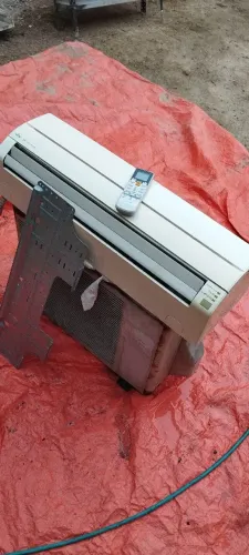 Ar condicionado (leia a descrição)
