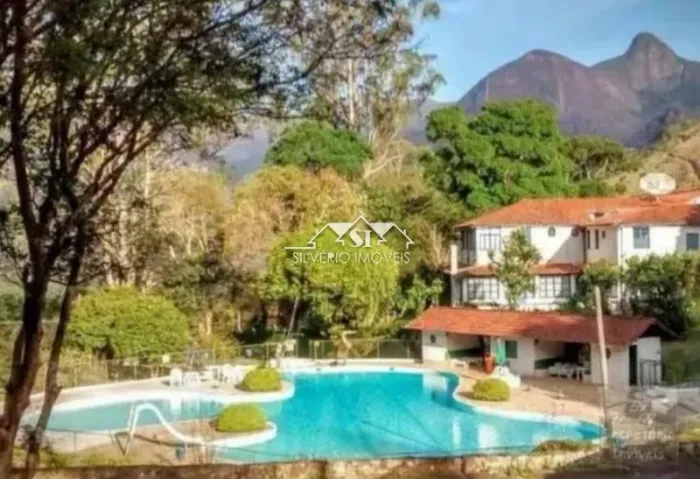 Apartamento- Petrópolis, Corrêas