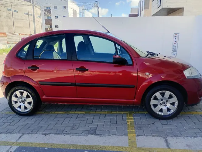 Citroen C3 GLX 1.4/ GLX Sonora 1.4 Flex 8V 5P 2012