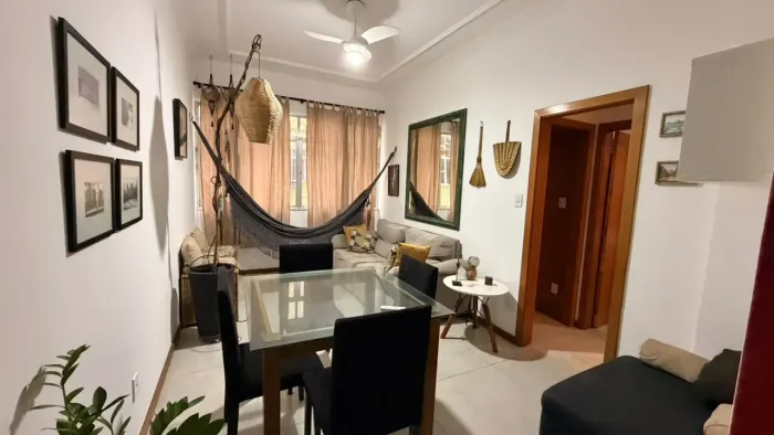 Imóvel para aluguel tem 60 metros quadrados com 2 quartos em Copacabana - Rio de Janeiro -