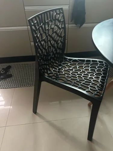 Cadeira Gruvyer Preta Xplast