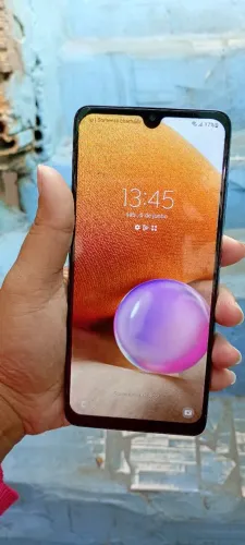 Celular a32