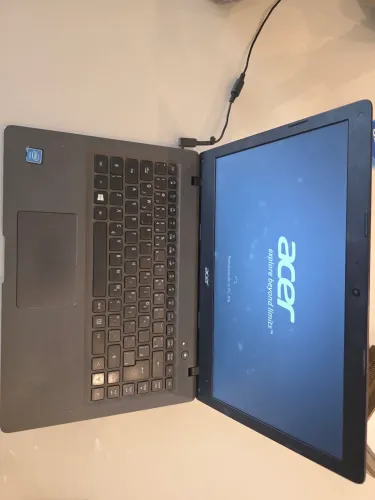 Notebook Acer Aspire 1