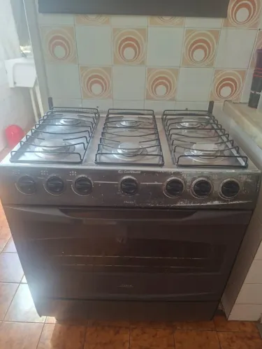 Fogão 6 bocas com forno Continental