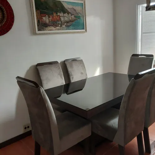 Linda mesa nova 6 cadeiras tampo de vidro