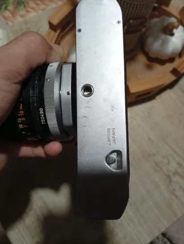 Máquina fotográfica kenon analógico