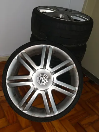 Rodas 18