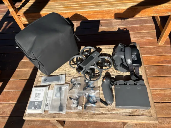 Drone avata 2 combo flymore 3 baterias com óculos