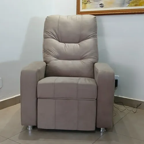 Poltrona massageadora reclinável 