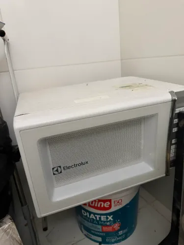 Microondas para aproveitamento de peças