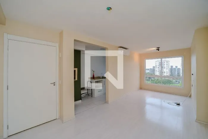 Apartamento à Venda - Sarandi II, 3 Quartos, 73 m2