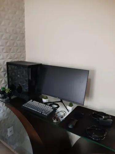 PC Gamer Completo Ryzen 5 5600, Radeon RX 7600, Monitor, Teclado, Mouse, Mousepad, Fone