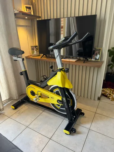 Bicicleta ergométrica WCT Fitness 8kg