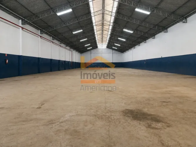 Barracão Industrial de 1.500m² para locação em Americana-SP, bairro São Luiz: 3 salas, 3 b