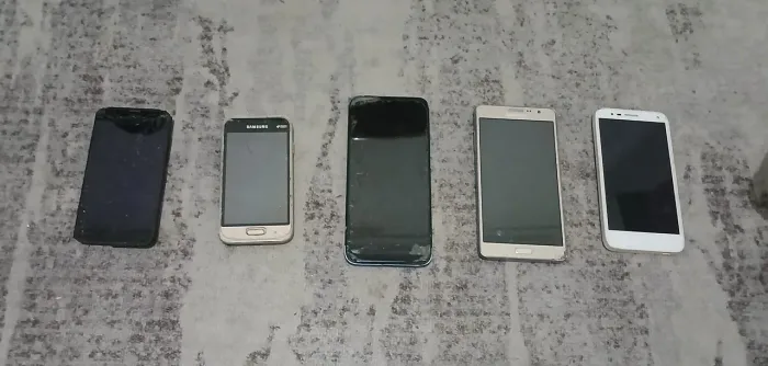 CELULARES ANTIGOS(VENDA PARA USO DE PEÇAS)