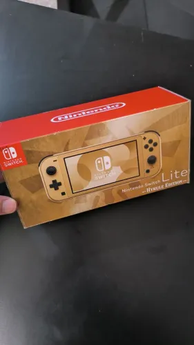 Nintendo Switch Lite - Hyrule Edition