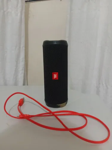 JBL Flip 4