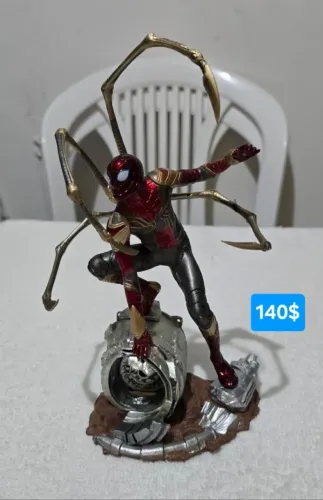 Action figure do Homem-Aranha
