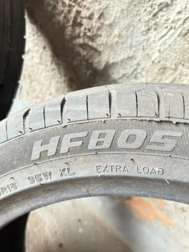 Vendo par de pneus Hifly HF805