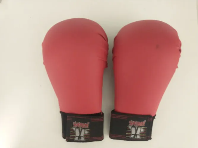 Luvas de karate shiroi