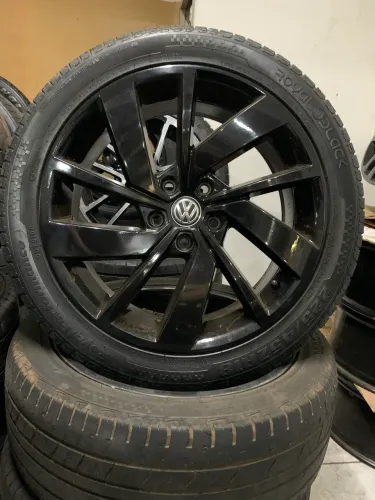Rodas Jetta GLI aro 18 5x112 C/Pneus