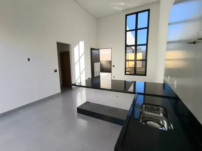 Portal do Vale II, Casa Térrea Nova, 3/4, Suíte, Sala Pé Direito Alto, 02 Vagas de Garagem