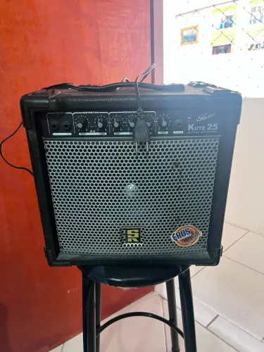 Amplificador de guitarra Staner Kute 25