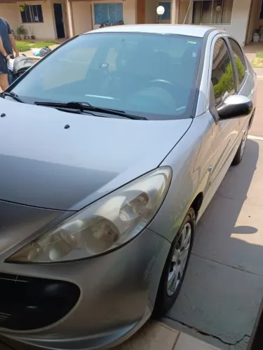 Peugeot 207 Sedan Passion XR 1.4 Flex 8V 4P 2011