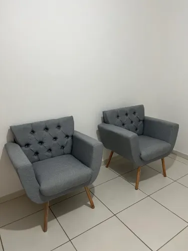 Poltronas cinza 