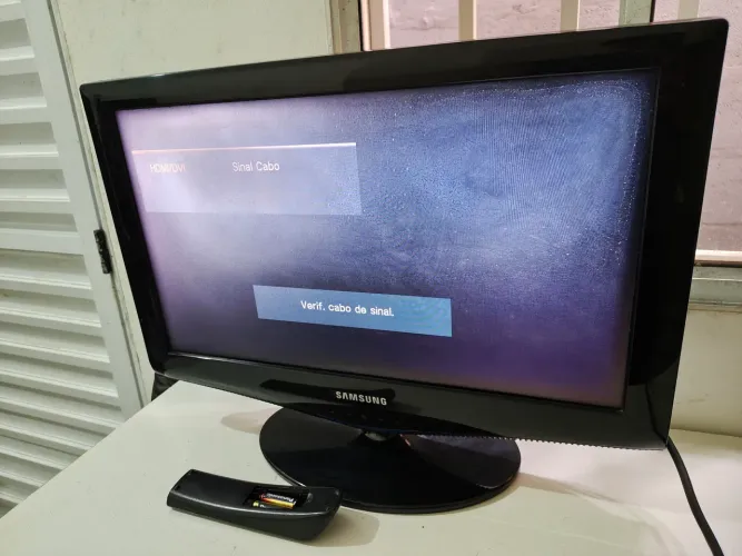 Monitor Samsung 22 polegadas (ver as fotos e descrição)