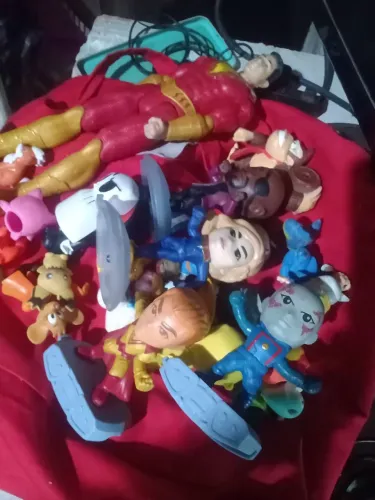 Lote de brinquedos