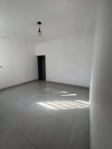 80m² 2 DTS ENTORNO RICO EM TRANSPORTE E COMÉRCIO